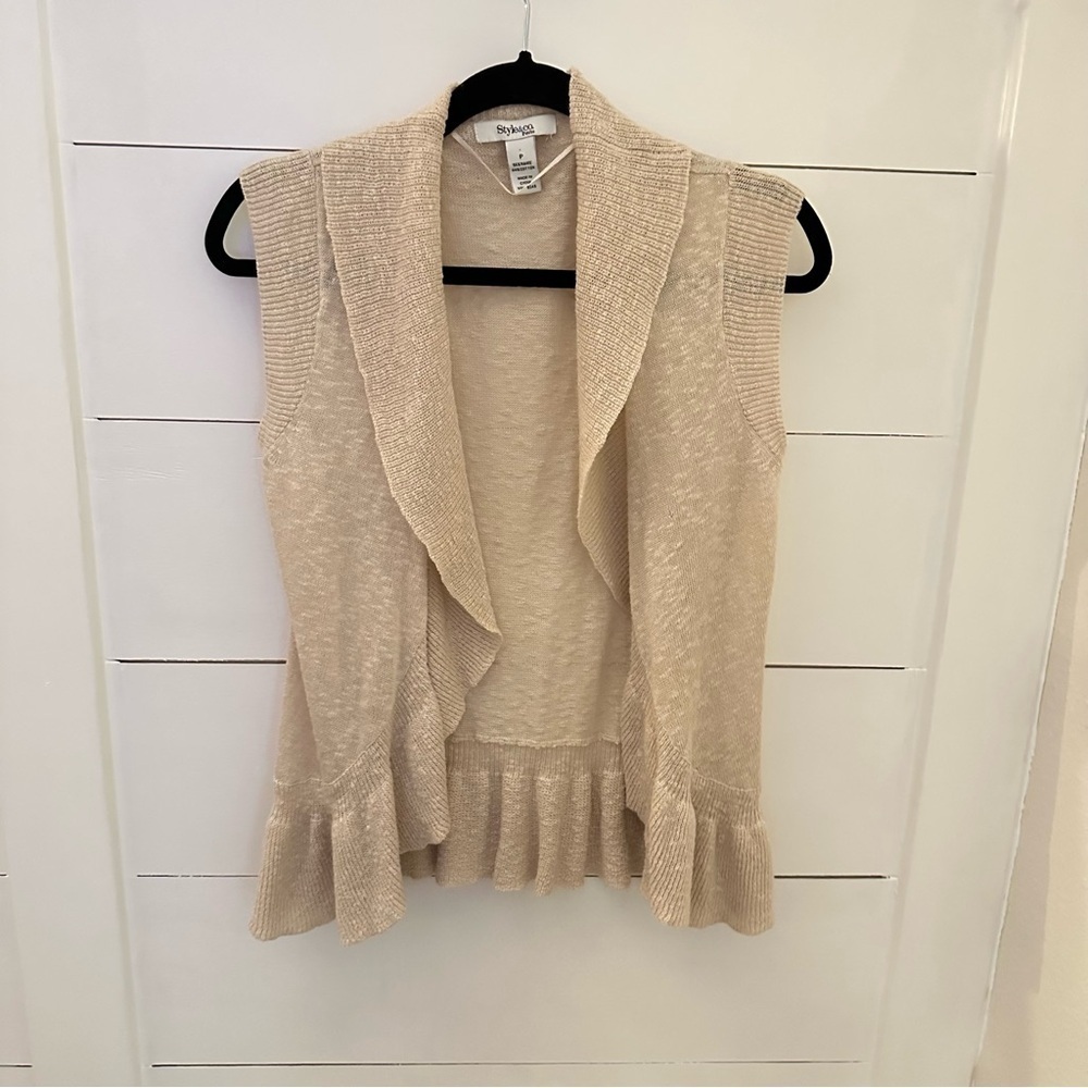 STYLE&CO PL Y2K Cream Ruffled lightweight woman vest cottagecore boho chic